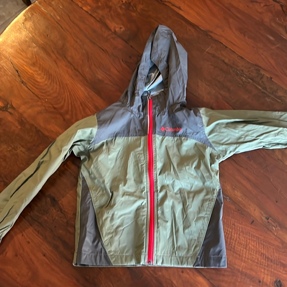 Columbia child’s rain jacket XS 6/7